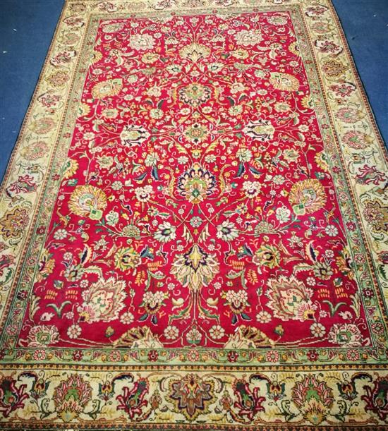 A Tabriz carpet 280cm. x 180cm.